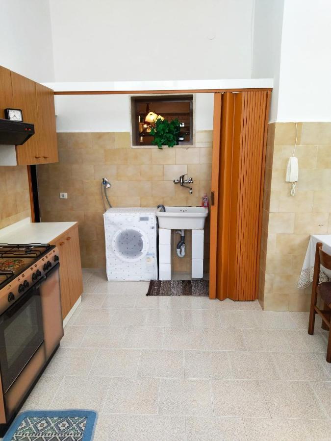 Nonno Ciccio Apartment Lizzano  Dış mekan fotoğraf
