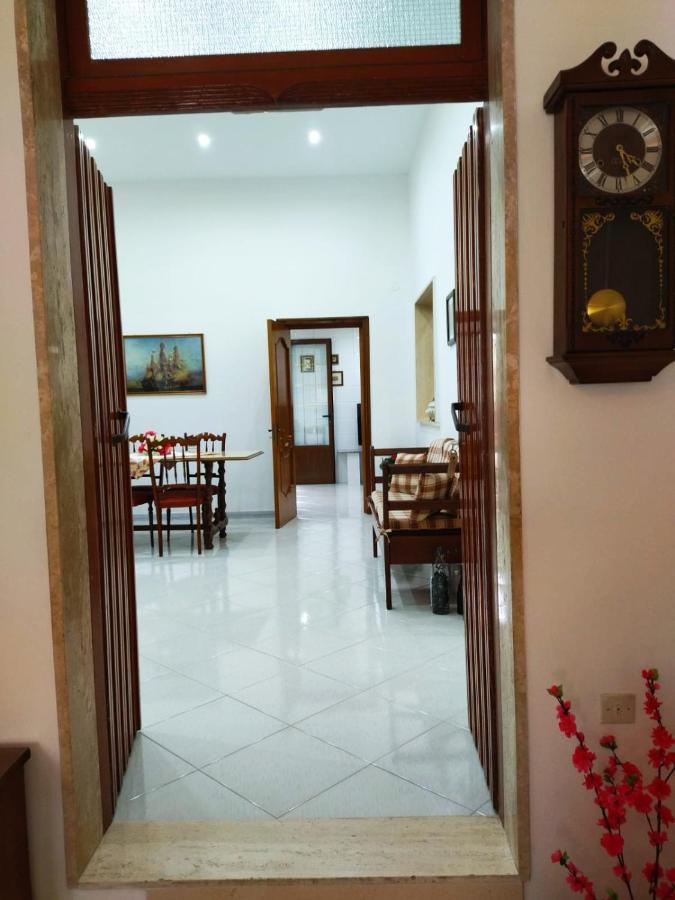Nonno Ciccio Apartment Lizzano  Dış mekan fotoğraf